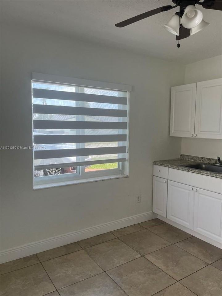 3325 Village Green Dr #3325 - Photo 3 of 5