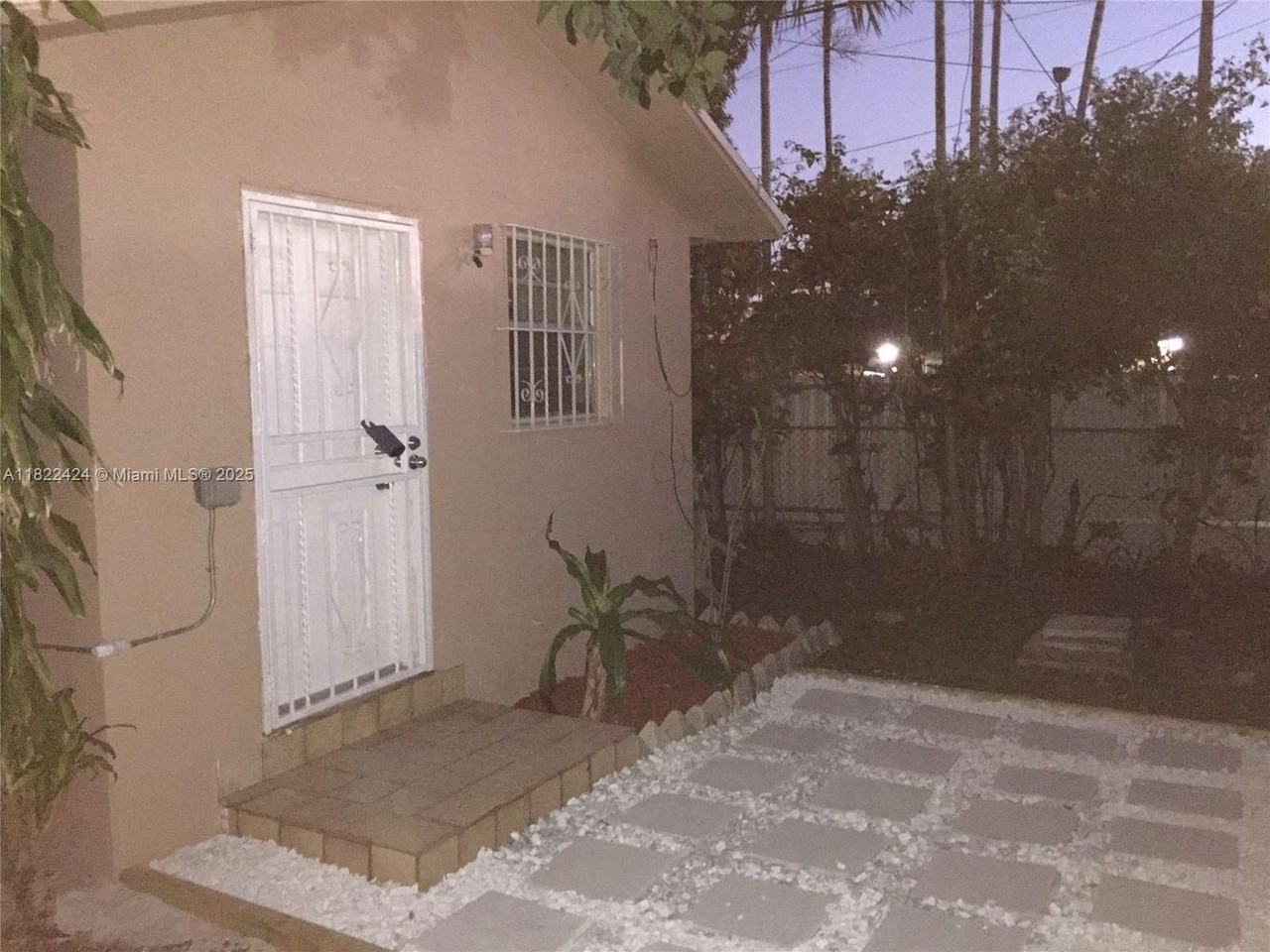 4440 Sw 1st St #4440 - Photo 2 of 8