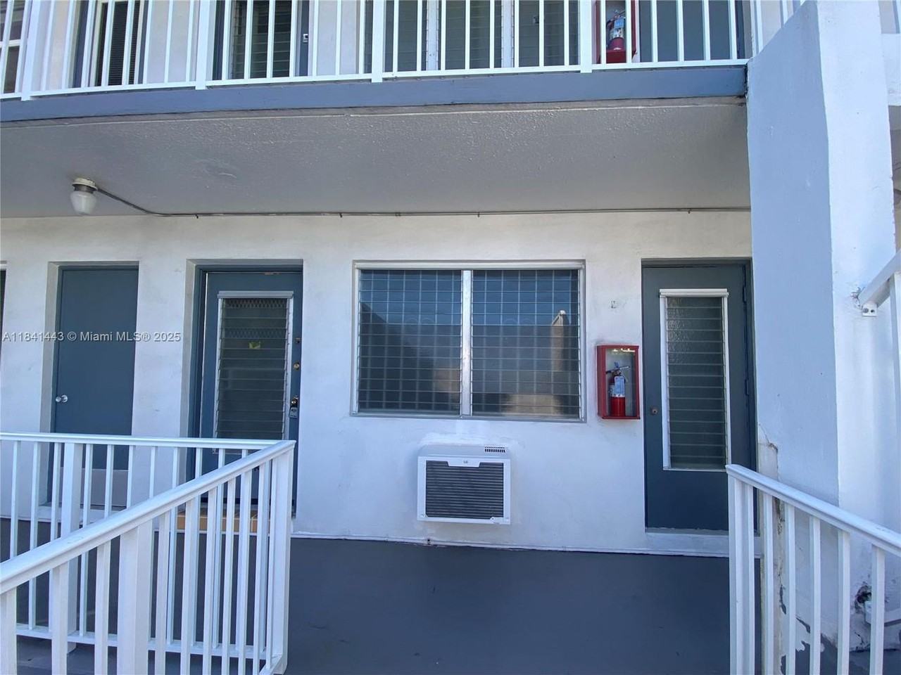 15600 Ne 6th Ave #29A29A - Photo 2 of 20