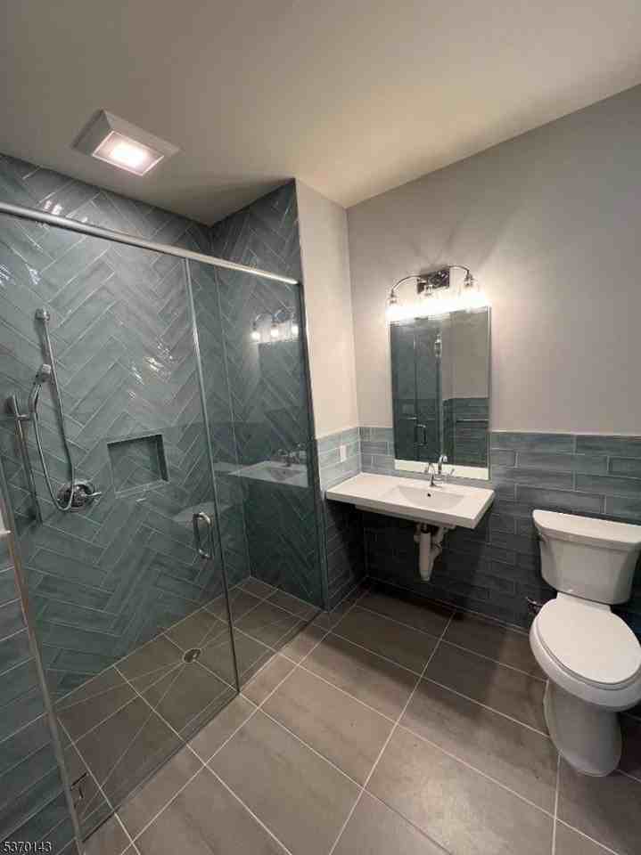 70 W Grand St #70 - Photo 2 of 5