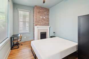 1133 E Henry St - Photo 1 of 1