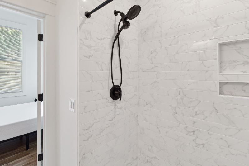 1133 E Henry St - Photo 4 of 15