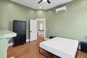 featured image of 1133 East Henry Street