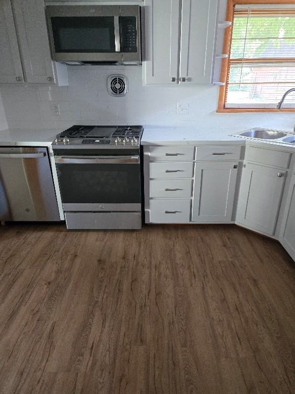 571 15th St - Photo 2 of 12