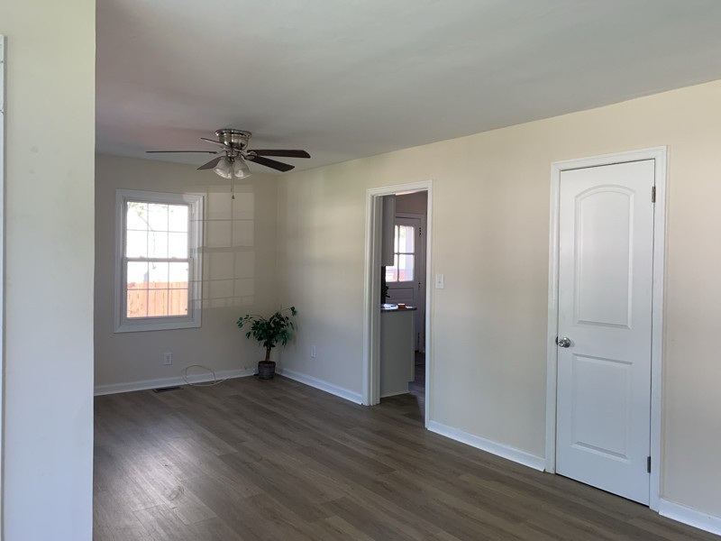 631 Willow Dr - Photo 2 of 40