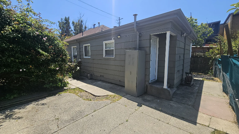 1270 Ocean Ave - Photo 3 of 12