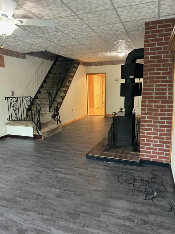 515 Main St - Photo 2 of 18