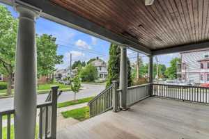 featured image of 72 Hungerford Ter #3