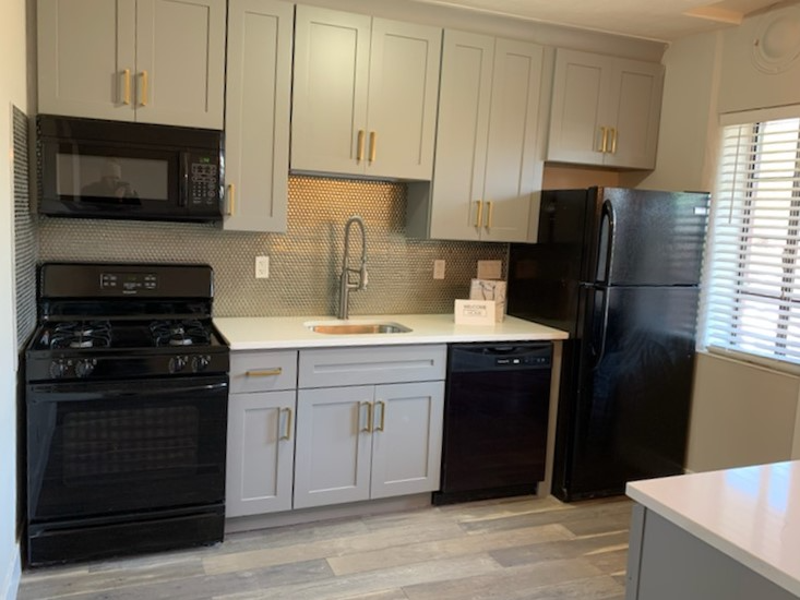 6475 Nottingham Ave #2E - Photo 6 of 11