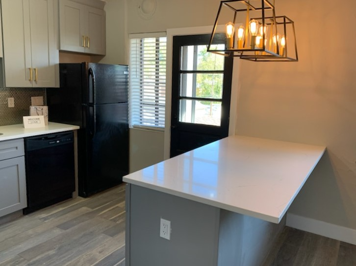 6475 Nottingham Ave #2E - Photo 7 of 11