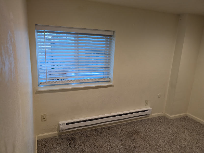 190 S Gulling St #5 - Photo 2 of 6