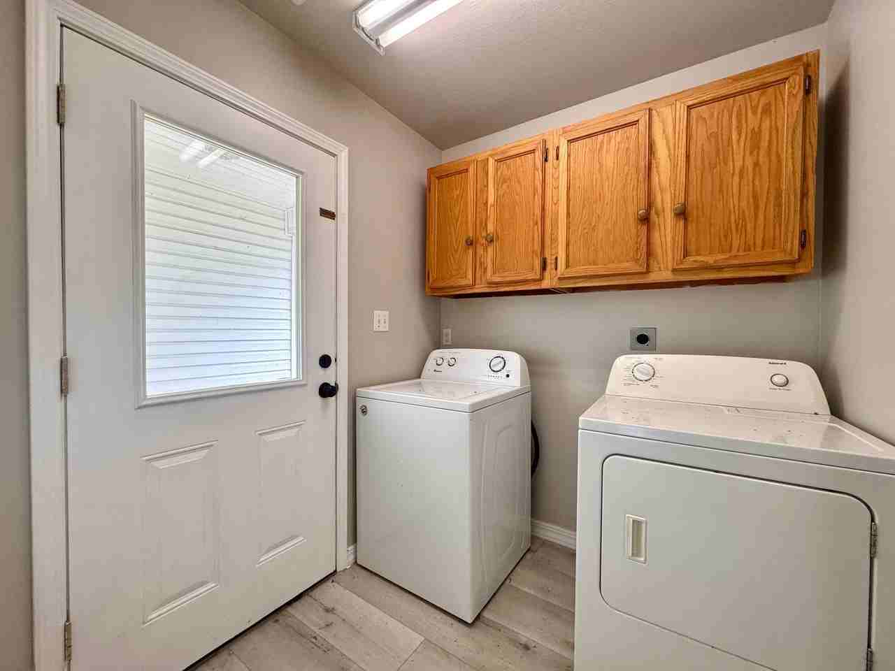 642 Scoggins Rd - Photo 6 of 15