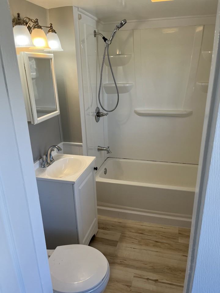 15 Goodyear Ave #2 - Photo 5 of 10