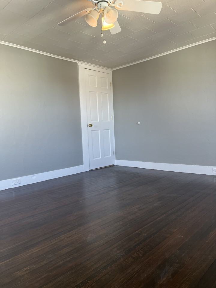 15 Goodyear Ave #2 - Photo 6 of 10