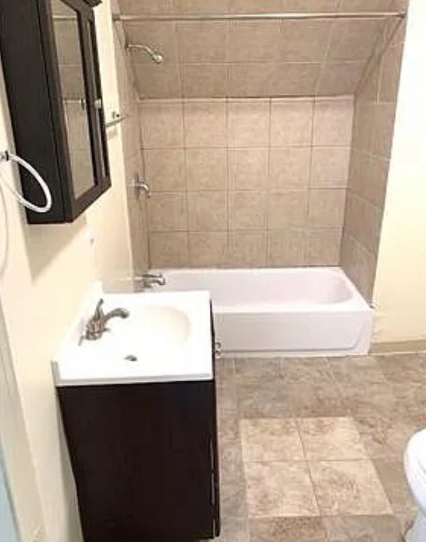 1415 E 75th St #2 - Photo 3 of 4