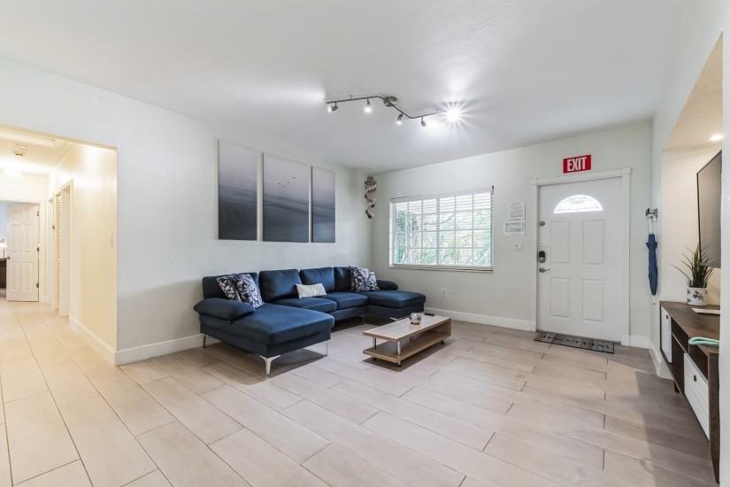 1601 Adams St #NA - Photo 4 of 16