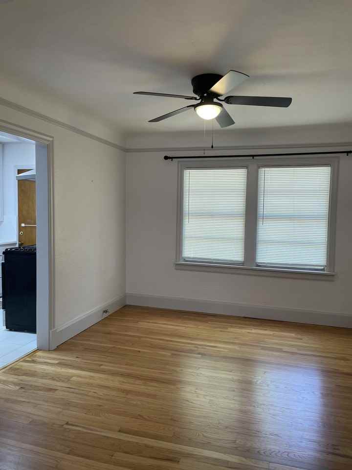 122 Rowland Pl #A - Photo 5 of 13