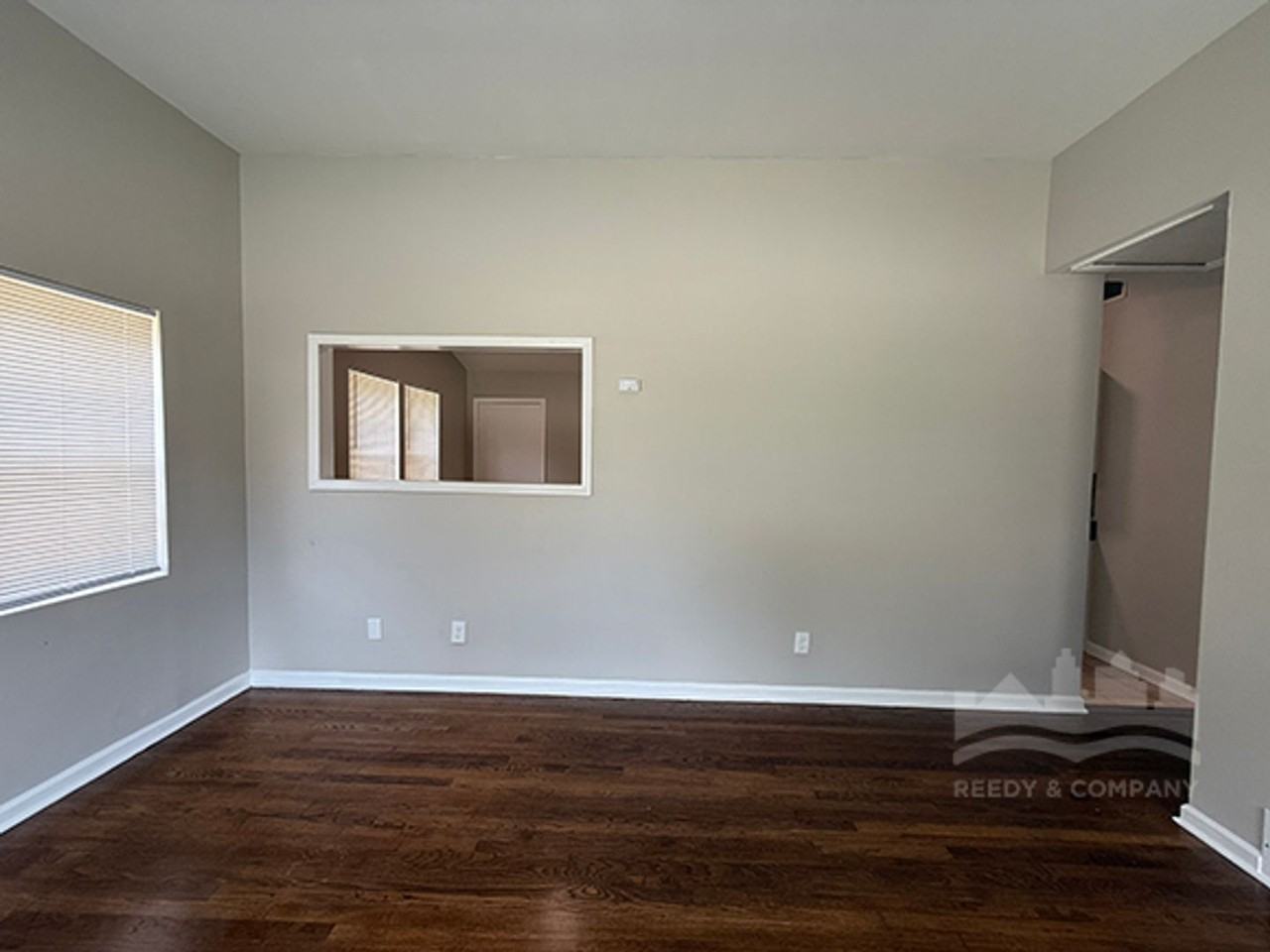 2076 Willow Wood Ave - Photo 6 of 15