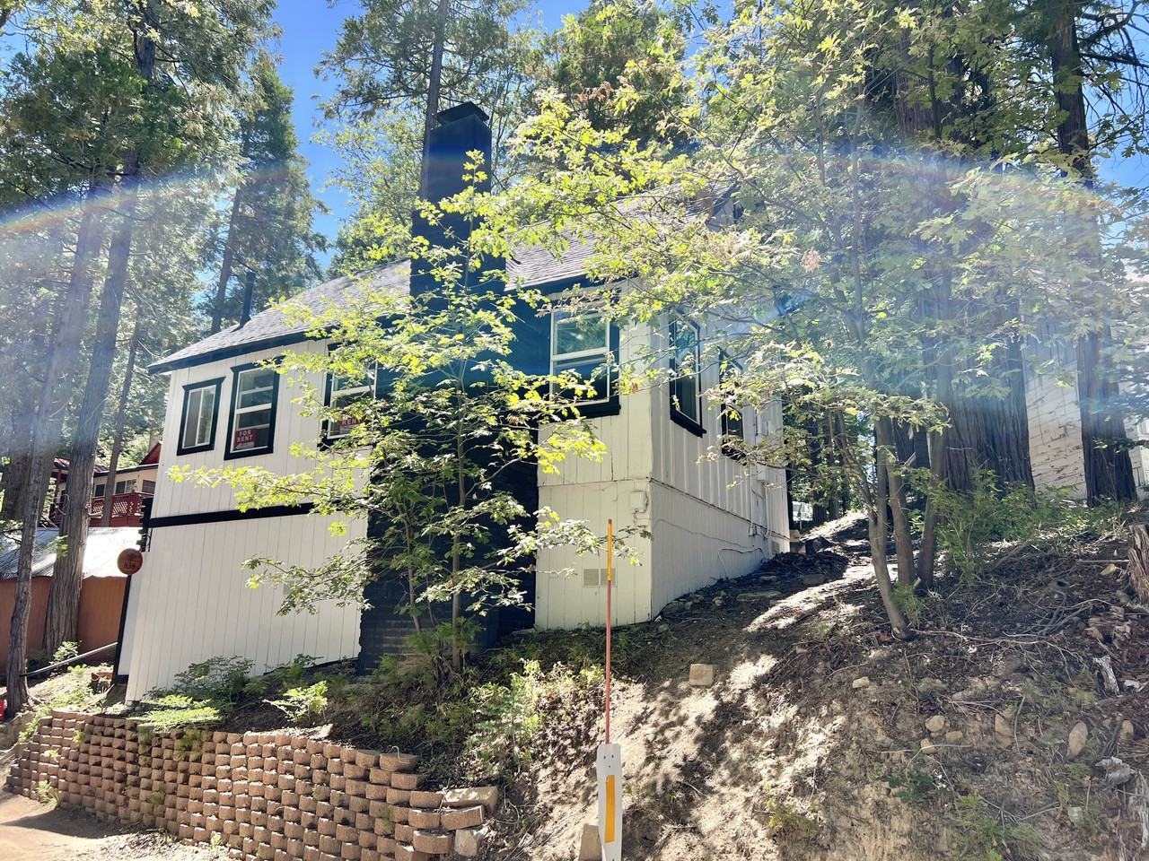 838 Lake View Ln #NA - Photo 2 of 18