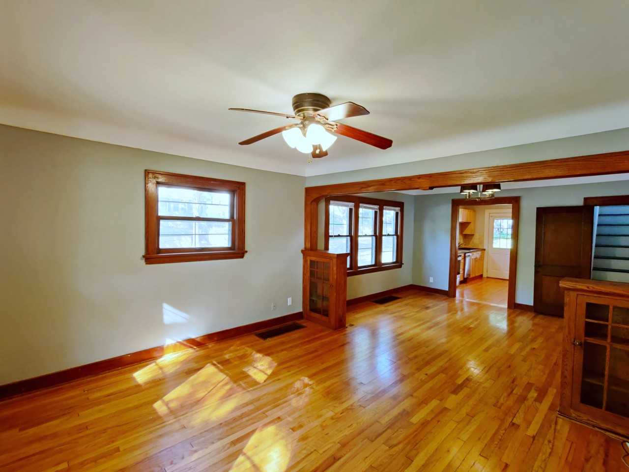 334 Albert St S #NA - Photo 5 of 8