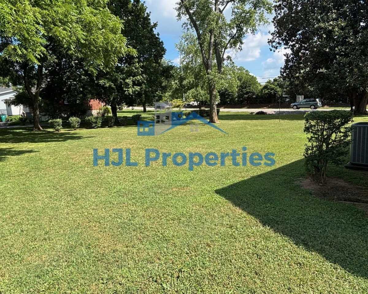 131 Mcgavock Pike - Photo 2 of 11