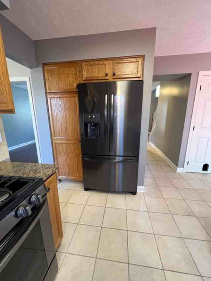 2800 Pheasant Field Dr - Photo 3 of 33