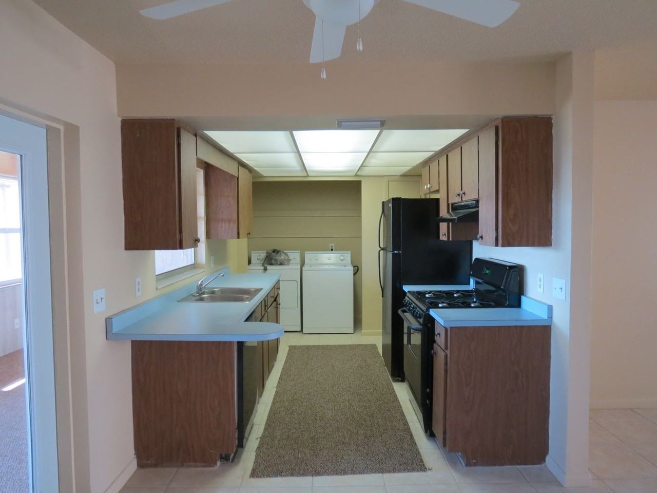 116 Shepard Ave - Photo 3 of 11