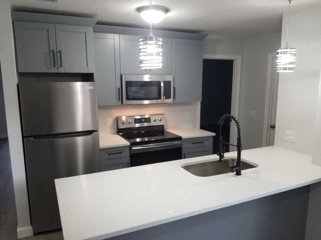 1509 Foxridge Run Sw - Photo 4 of 14