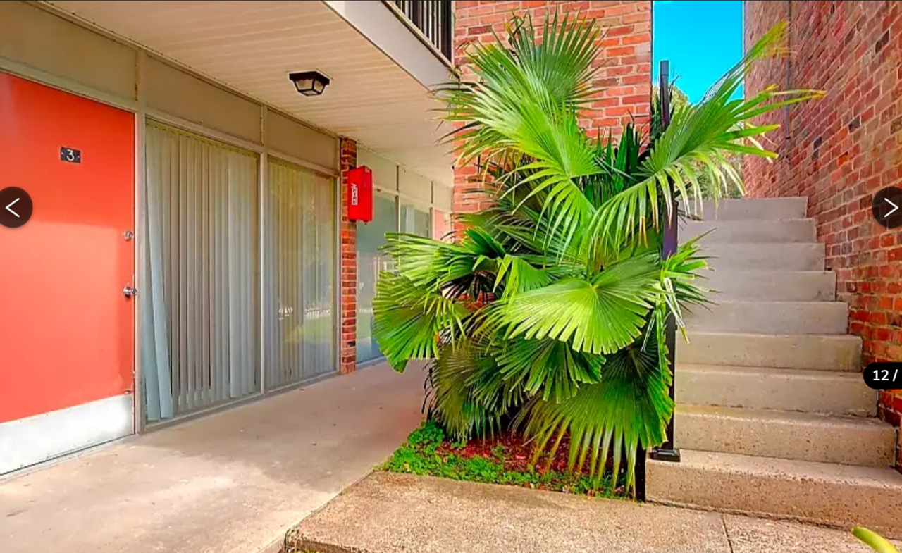 Country Club - Photo 6 of 9