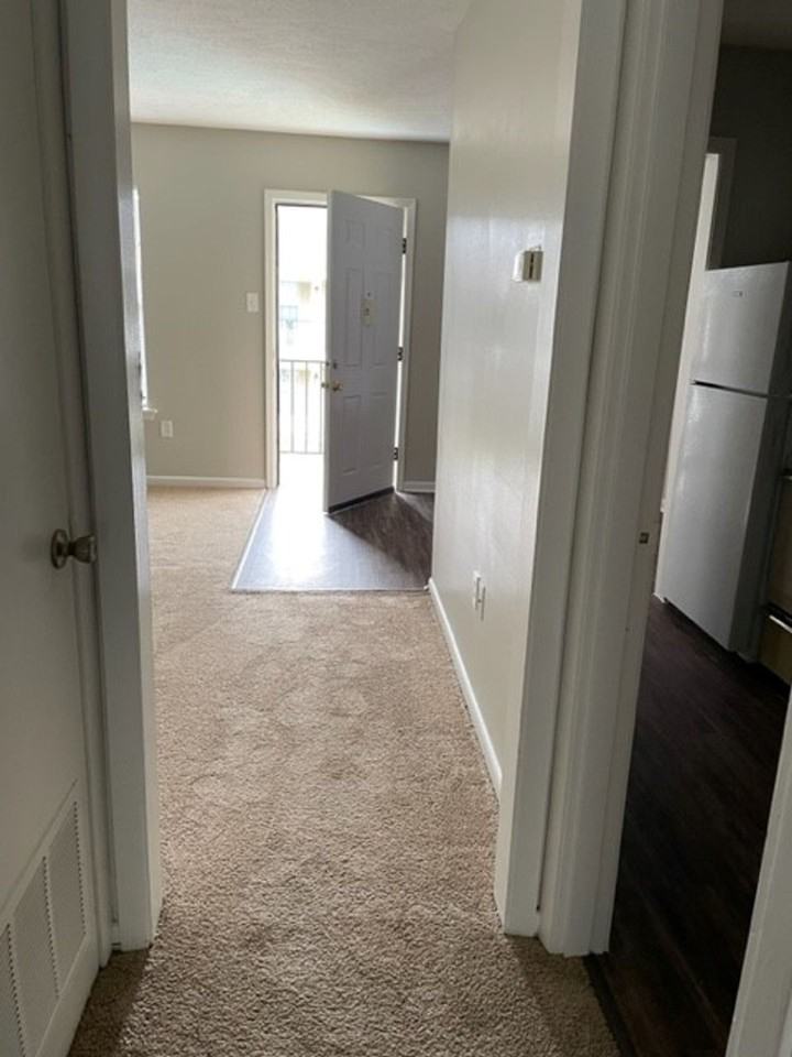 Plantation Manor - Photo 2 of 5