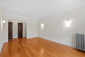 featured image of 1733 W Thorndale Ave #1B