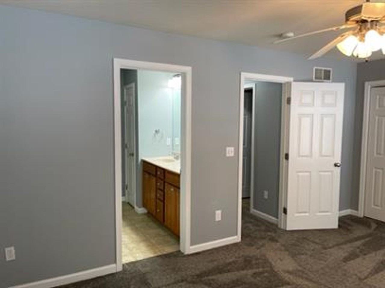 3704 Sandstone Dr - Photo 2 of 10