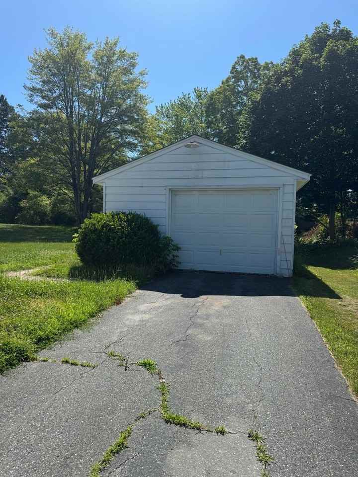 10 Batchelder Ave - Photo 2 of 8