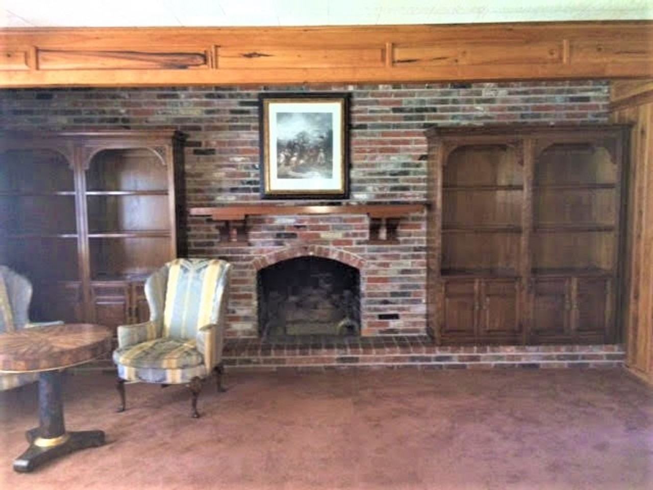 7656 Rienzi Blvd - Photo 3 of 18