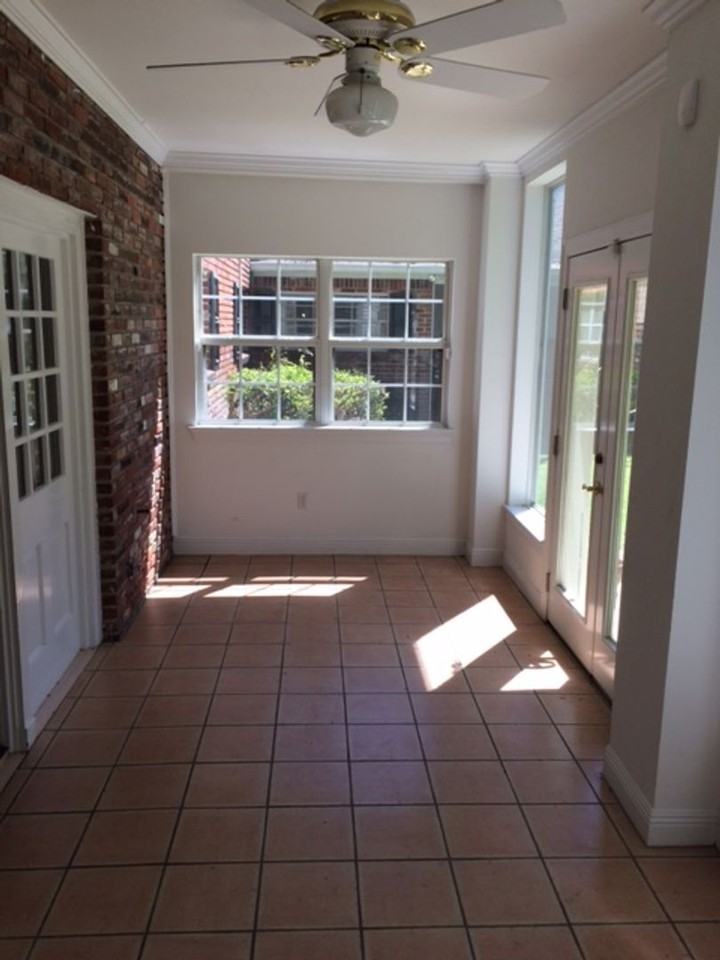 7656 Rienzi Blvd - Photo 5 of 18