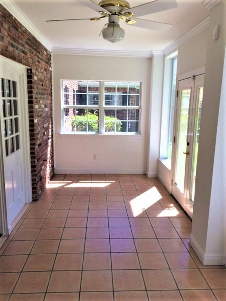 7656 Rienzi Blvd - Photo 7 of 18