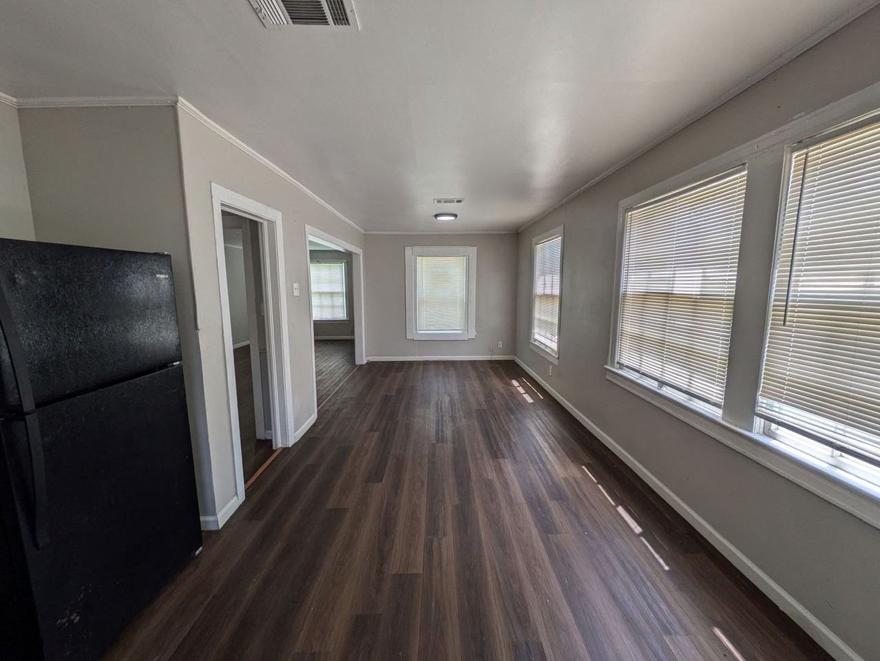 345 Alabama Avenue - Photo 4 of 17