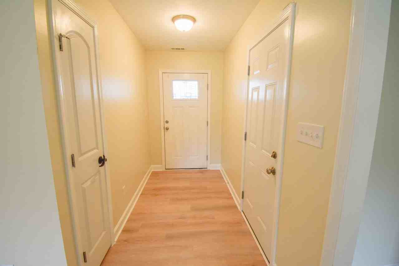 276 Strike Eagle Dr - Photo 3 of 32