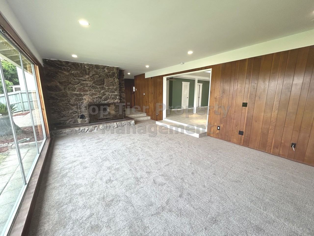 1608 Mountain View Ave - Photo 6 of 28