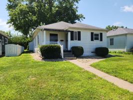 featured image of 523 W 31st St