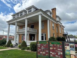 featured image of 650 Main St