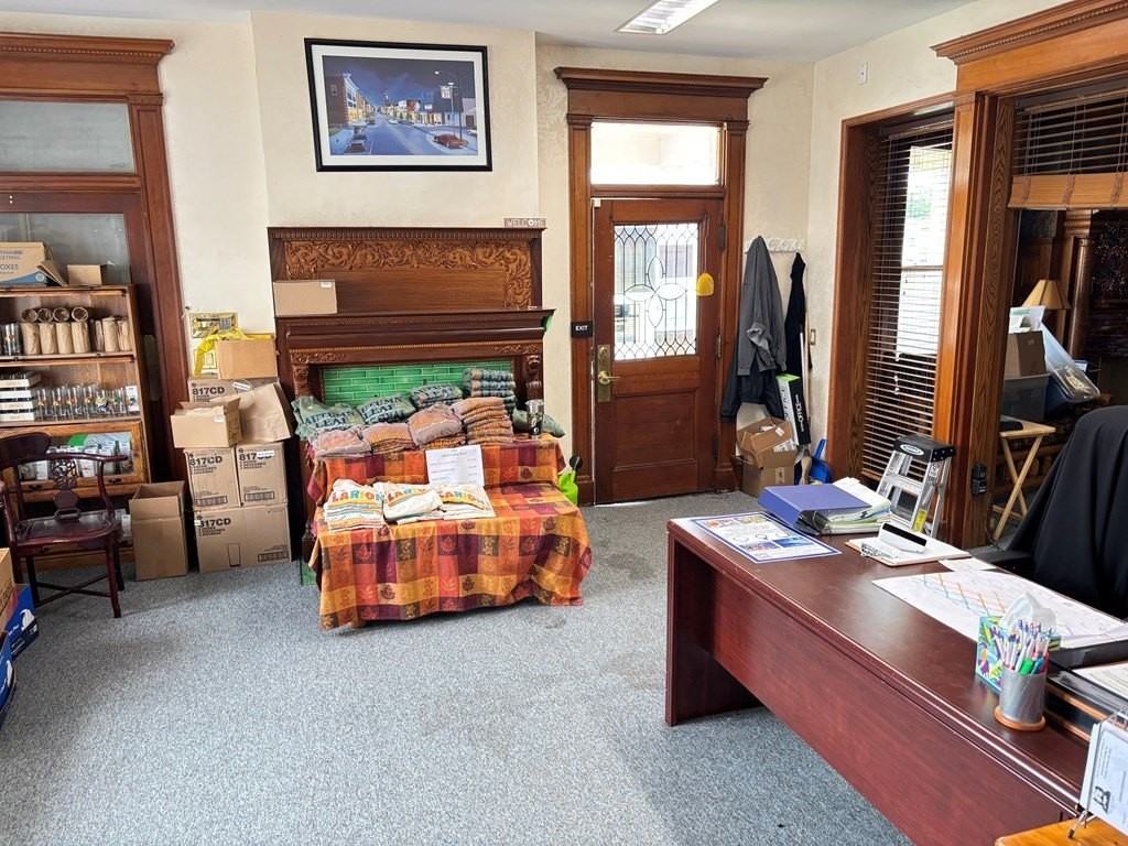 650 Main St - Photo 2 of 14