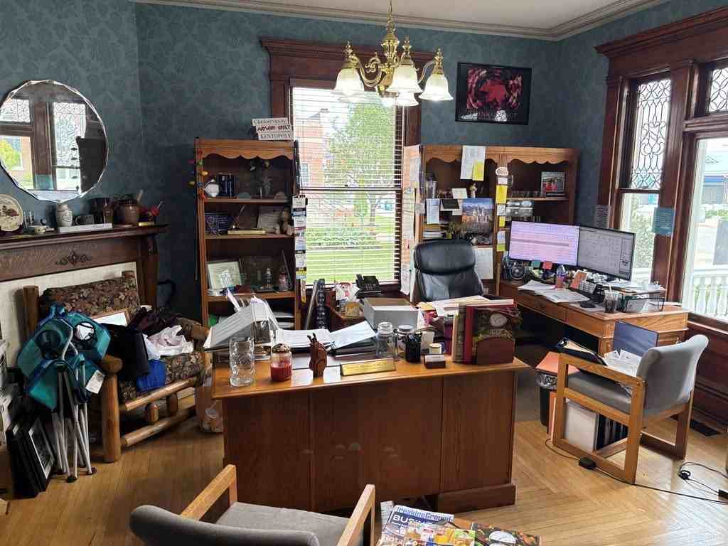 650 Main St - Photo 7 of 14