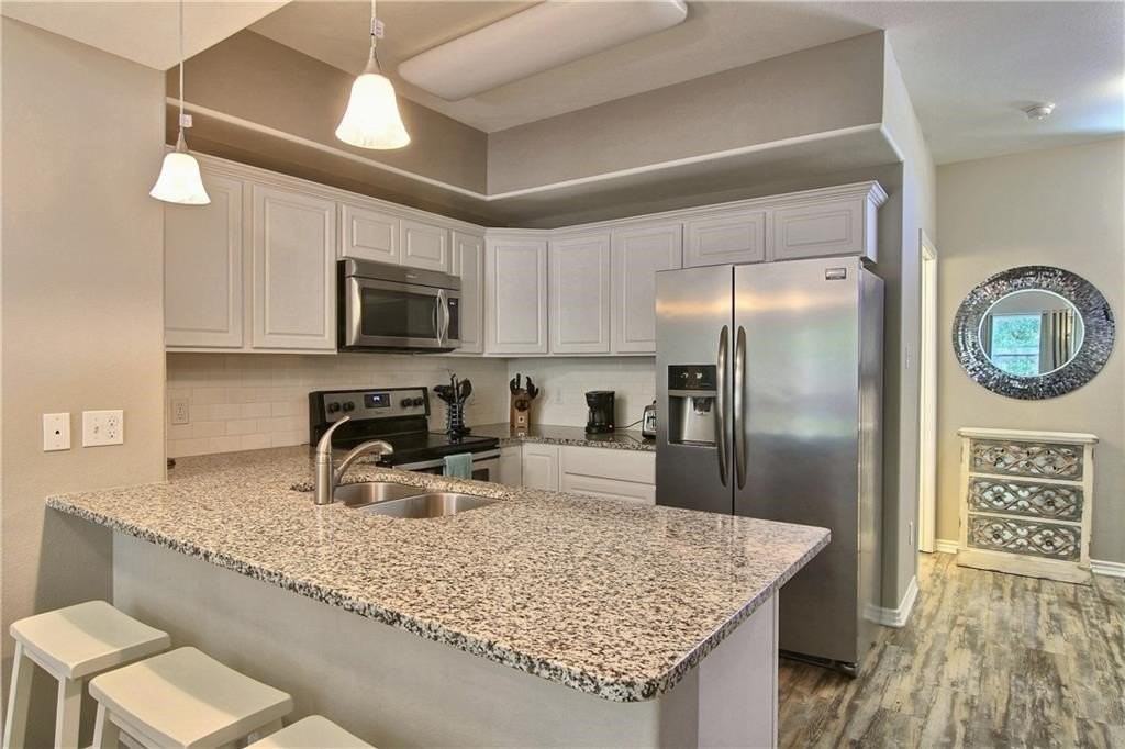 15122 Dory Dr - Photo 4 of 20