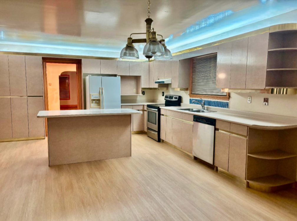 43 Oxford Street - Photo 2 of 6