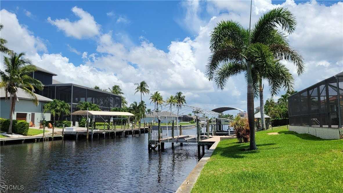 5638 Riverside Dr - Photo 4 of 31