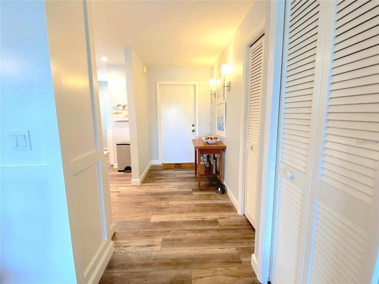 7041 W Country Club Dr N #218 - Photo 5 of 28