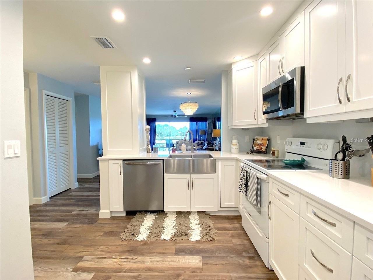 7041 W Country Club Dr N #218 - Photo 7 of 28