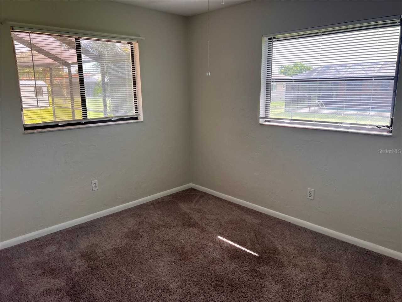 3414 Sw 6th Ave - Photo 6 of 17