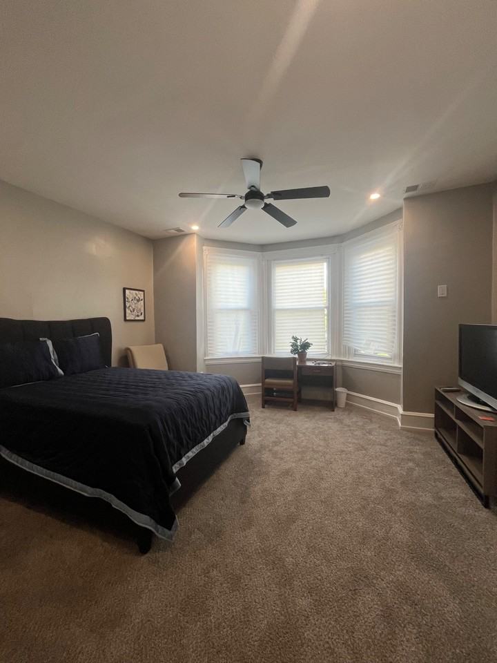 N Carlisle St - Photo 4 of 4